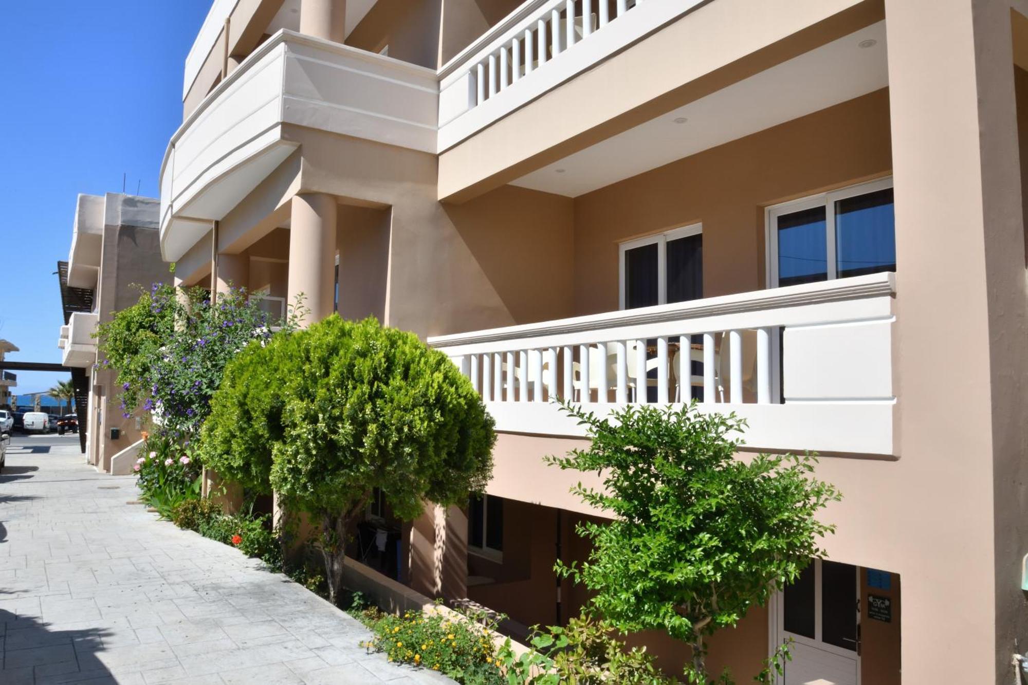 Akatos Hotel Agia Marina 외부 사진