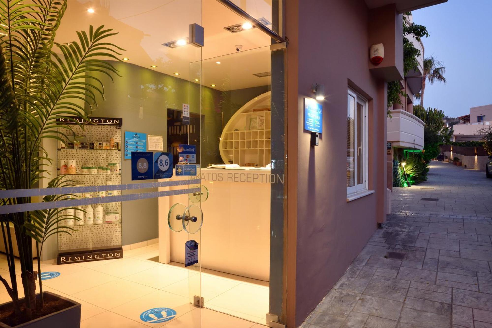 Akatos Hotel Agia Marina 외부 사진