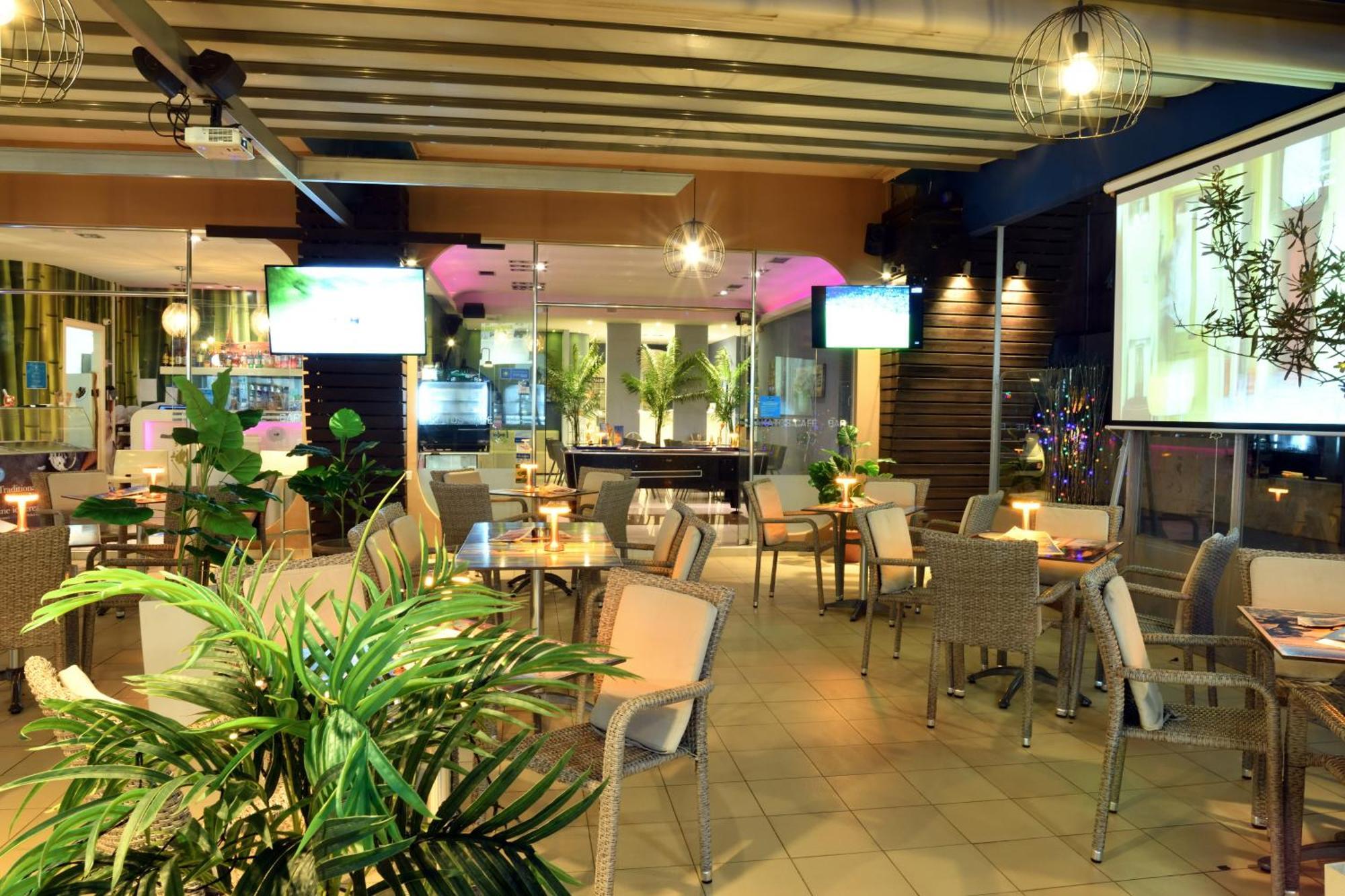 Akatos Hotel Agia Marina 외부 사진