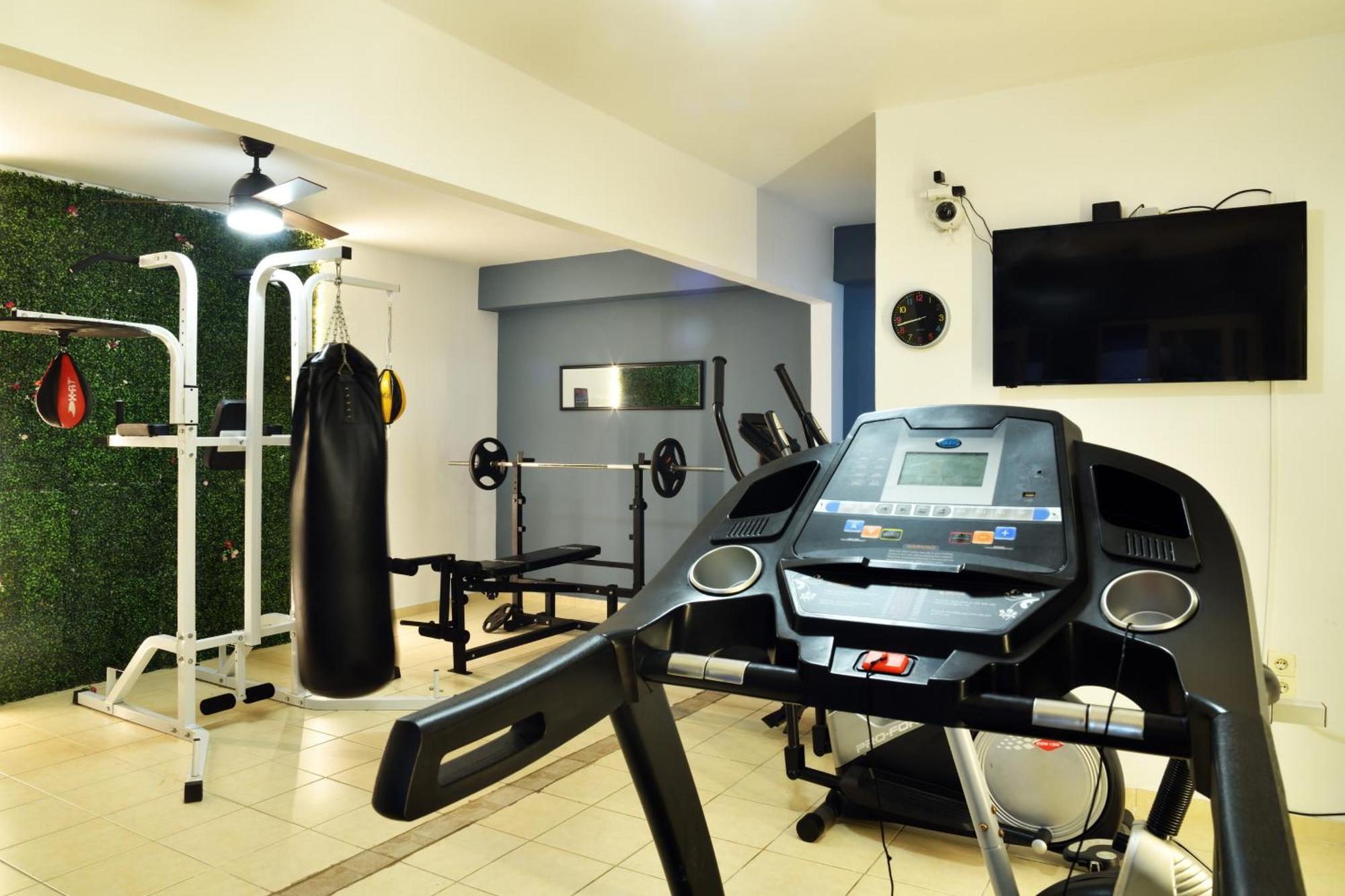 Akatos Hotel Agia Marina 외부 사진