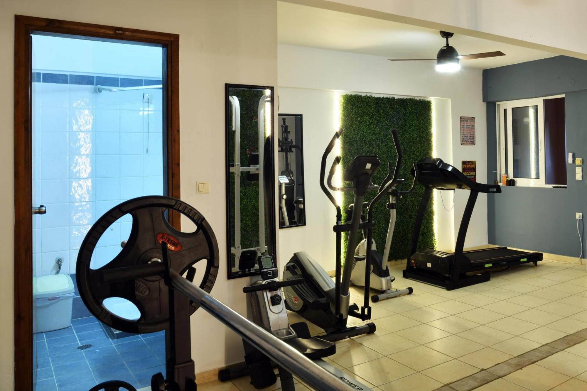 Akatos Hotel Agia Marina 외부 사진
