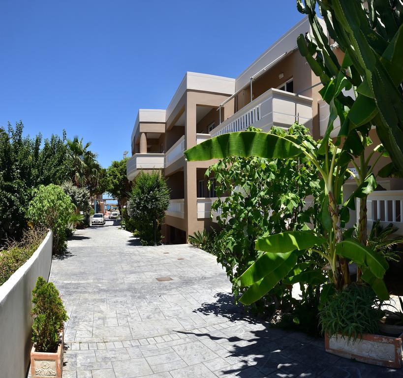 Akatos Hotel Agia Marina 외부 사진